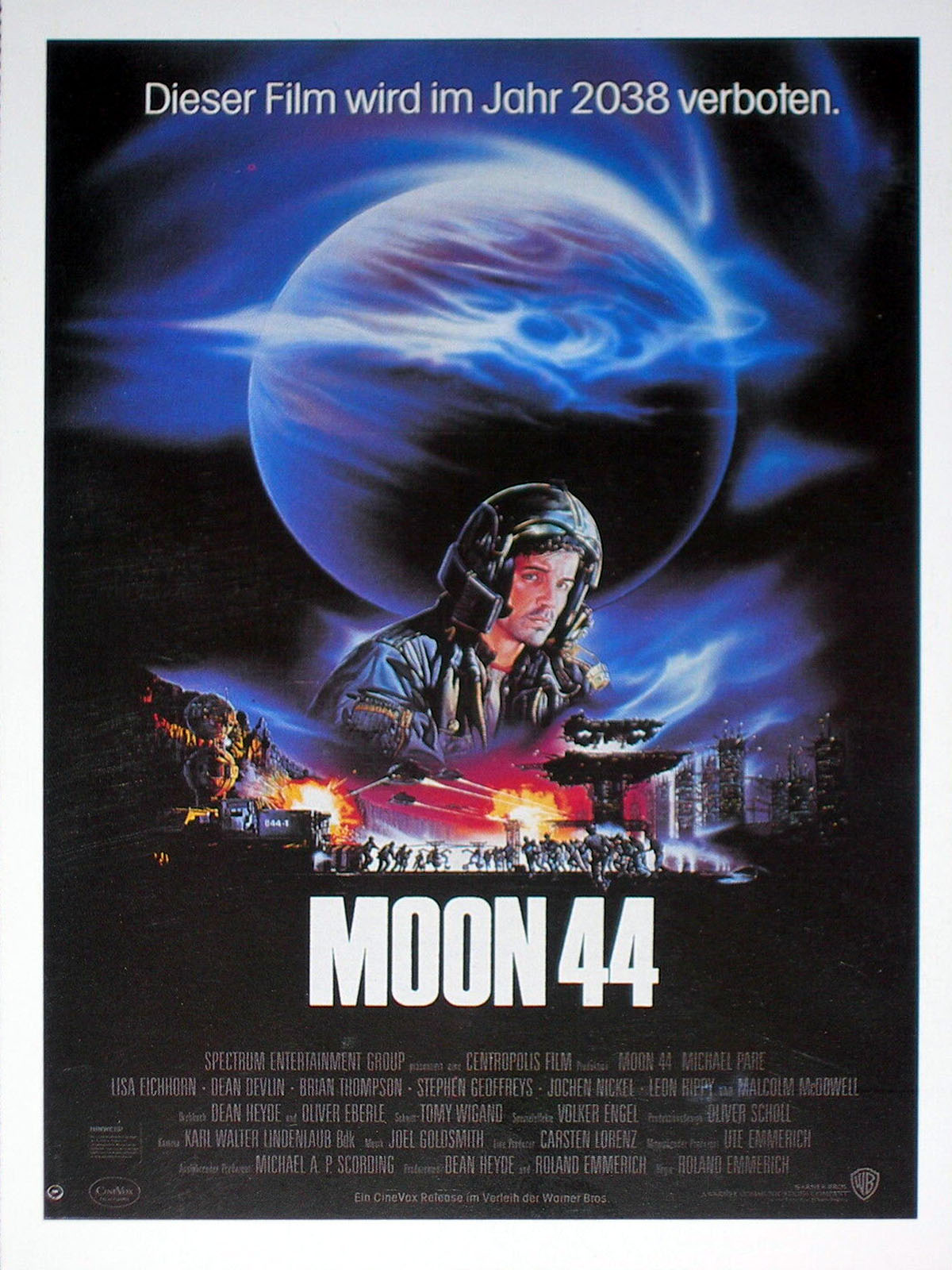 MOON 44